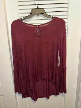 A.N.A Hi Low Peplum Top Womens XS Burgundy Bell Sleeve Flowy Blouse